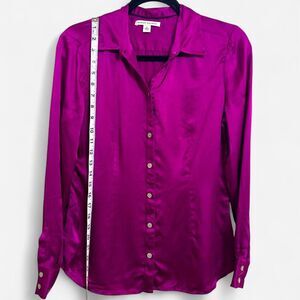 Banana Republic Women's Magenta Silk Button Down Blouse